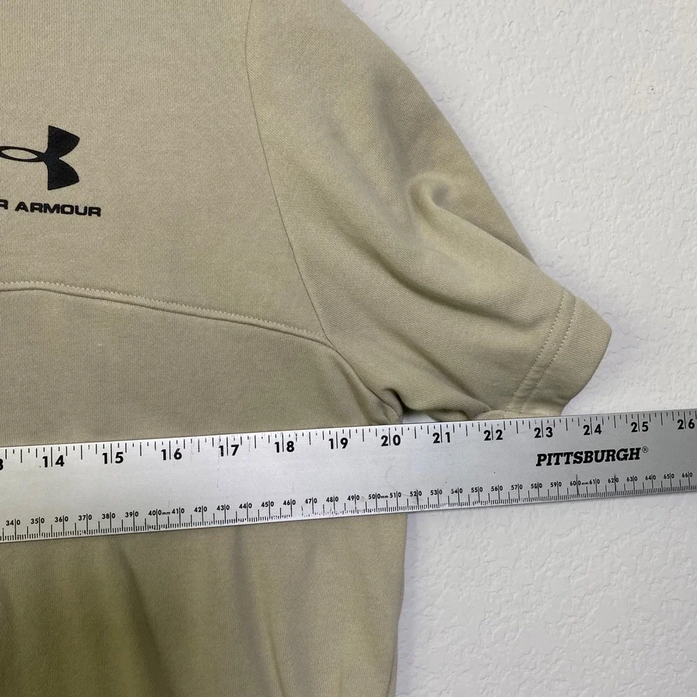 Under Armour Short Sleeve Hoodie Men Medium Beige Pullover Athleisure Streetwear